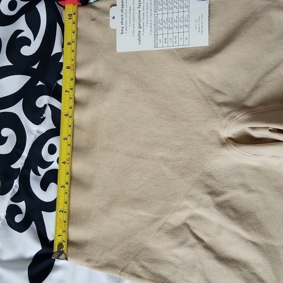 2/$18 Women's Shapewear Seamless Boy short NWT - Picture 6 of 6